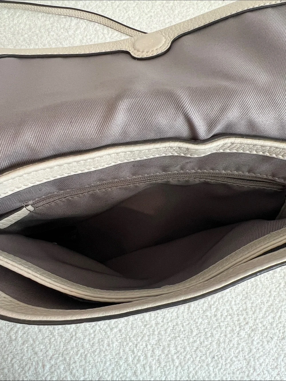 Vince Camuto Cream Leather Crossbody Bag - Minimal Womens Shoulder Bag